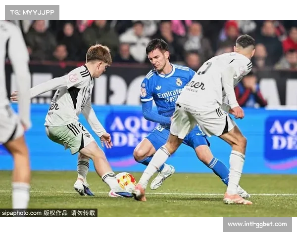 贝林厄姆左腿半腱肌拉伤，预计缺阵四至五周